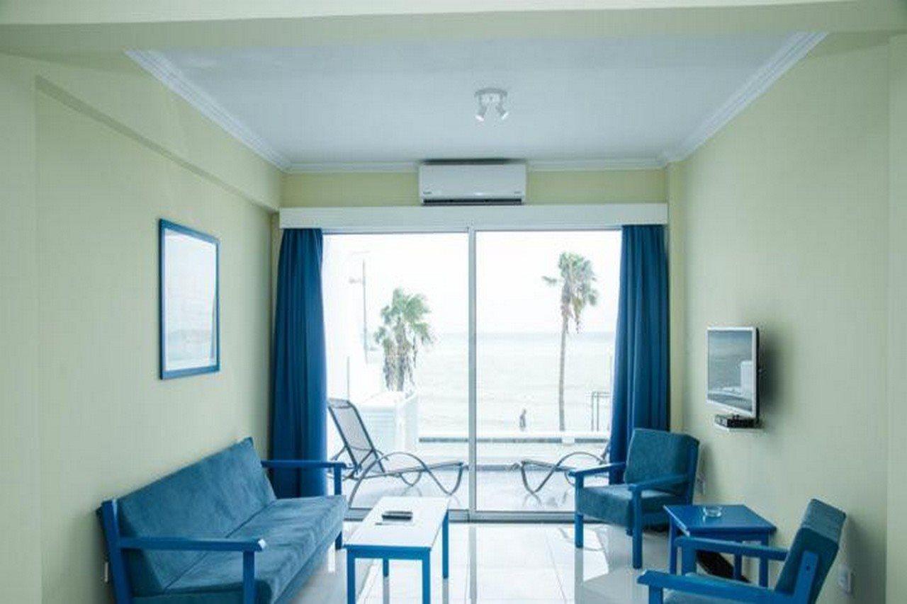 Paphinia Seaview Apartments Пафос Екстериор снимка